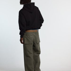 BADGES HOODIE SVART