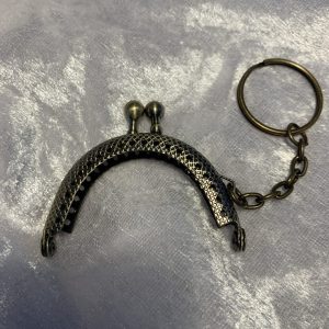Börsknäppe 5 cm med nyckelring 977