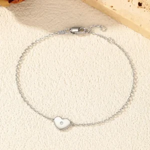 Armband med hjärthänge i moissanite – 925 sterlingsilver, sten i färg D på smal länkkedja