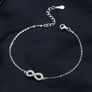 Armband med oändlighetssymbol i moissanite – 21 stenar på 1,3 mm i färg D på länkkedja i 925 sterlingsilver